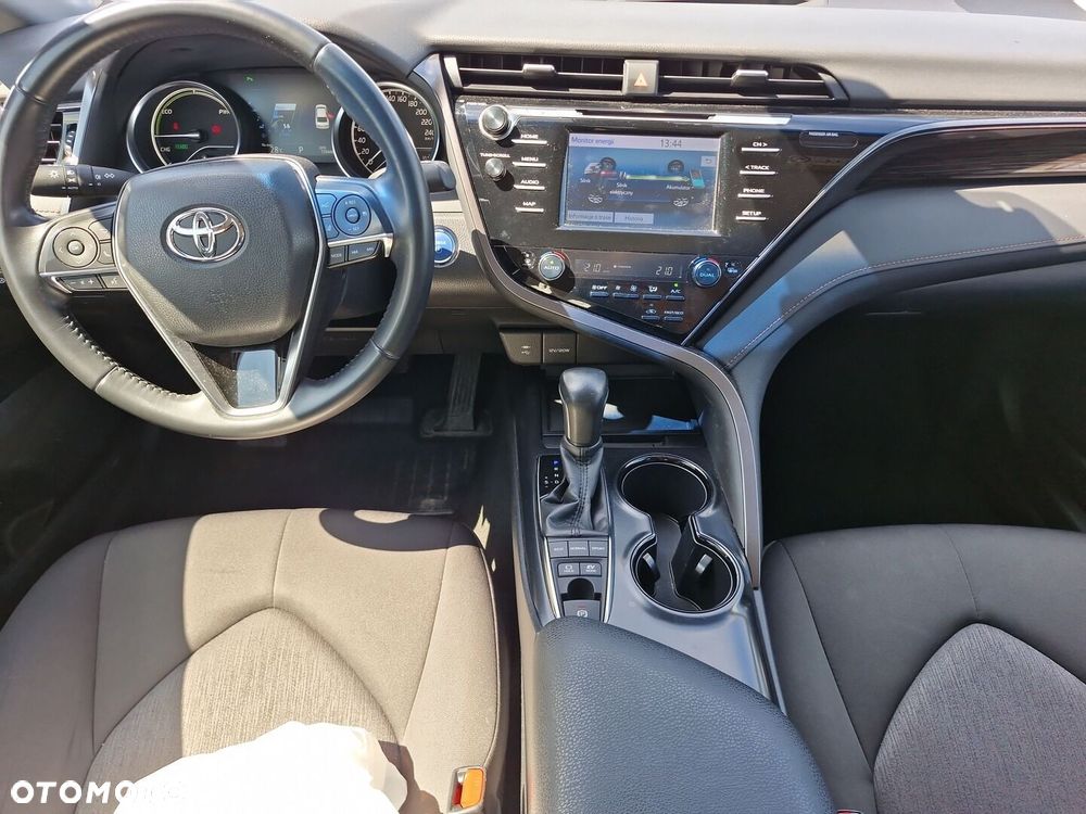 Toyota Camry 2.5 Hybrid Comfort CVT - 10