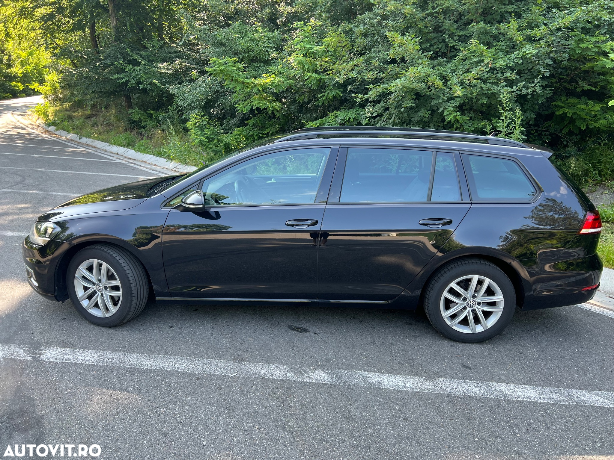 Volkswagen Golf 1.6 TDI DSG Highline - 8