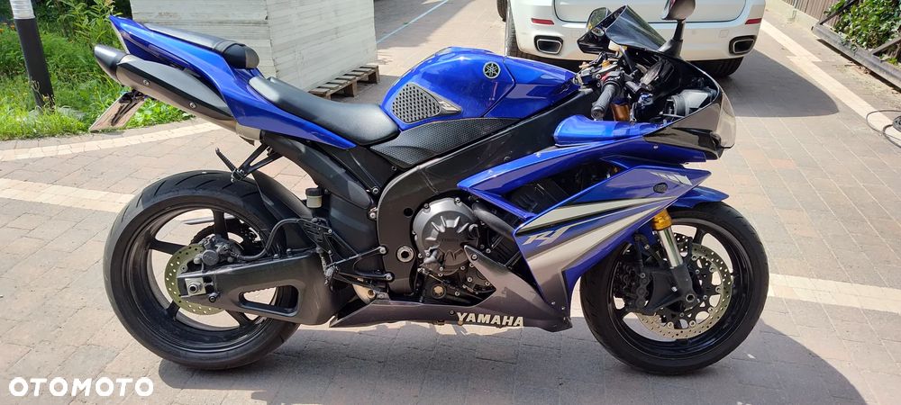 Yamaha YZF - 4