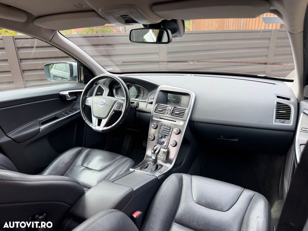 Volvo XC 60 D3 Aut. Summum - 10