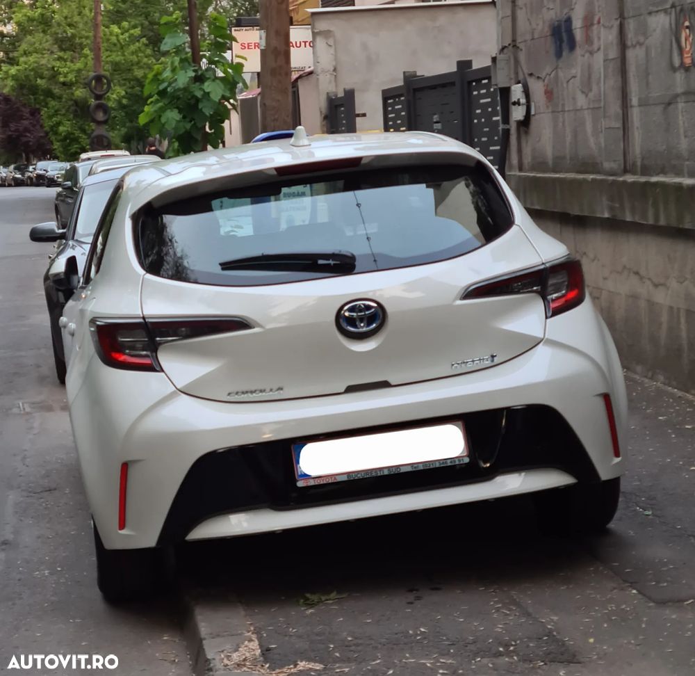 Toyota Corolla 1.8 HSD Business - 3