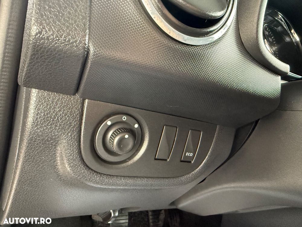 Dacia Logan 0.9 90CP Laureate - 12