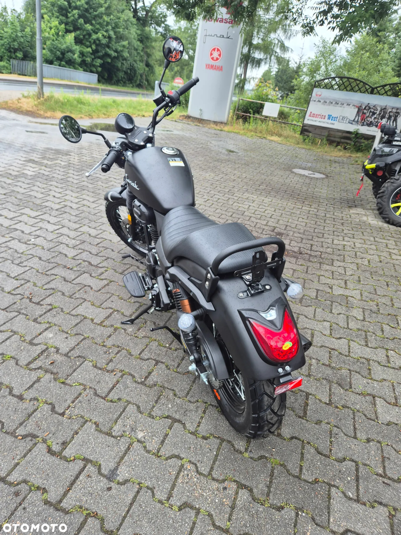 Junak M12 - 4