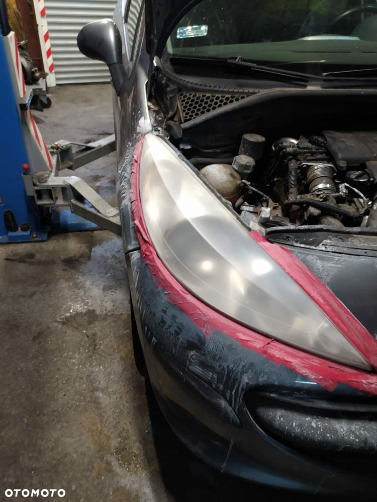 Peugeot 207 1.6 HDi - 14