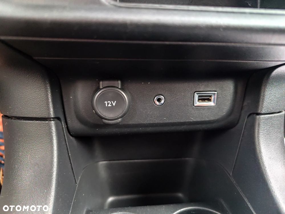 Citroën C3 1.2 PureTech Exclusive - 24