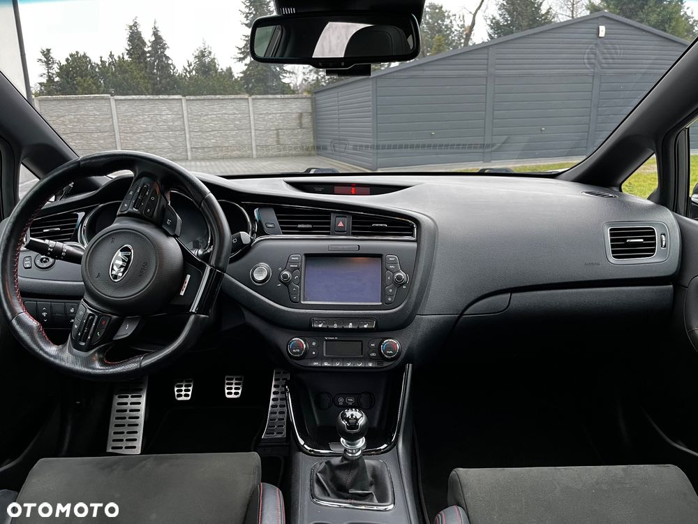 Kia Ceed 1.6 T-GDI GT XL - 9