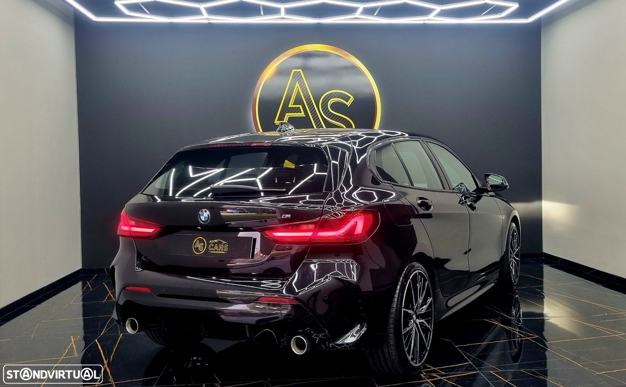 BMW 118 d Pack Desportivo M - 21