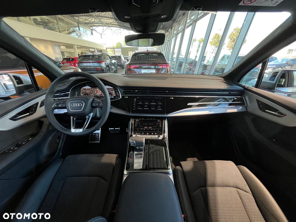 Audi Q7 - 11