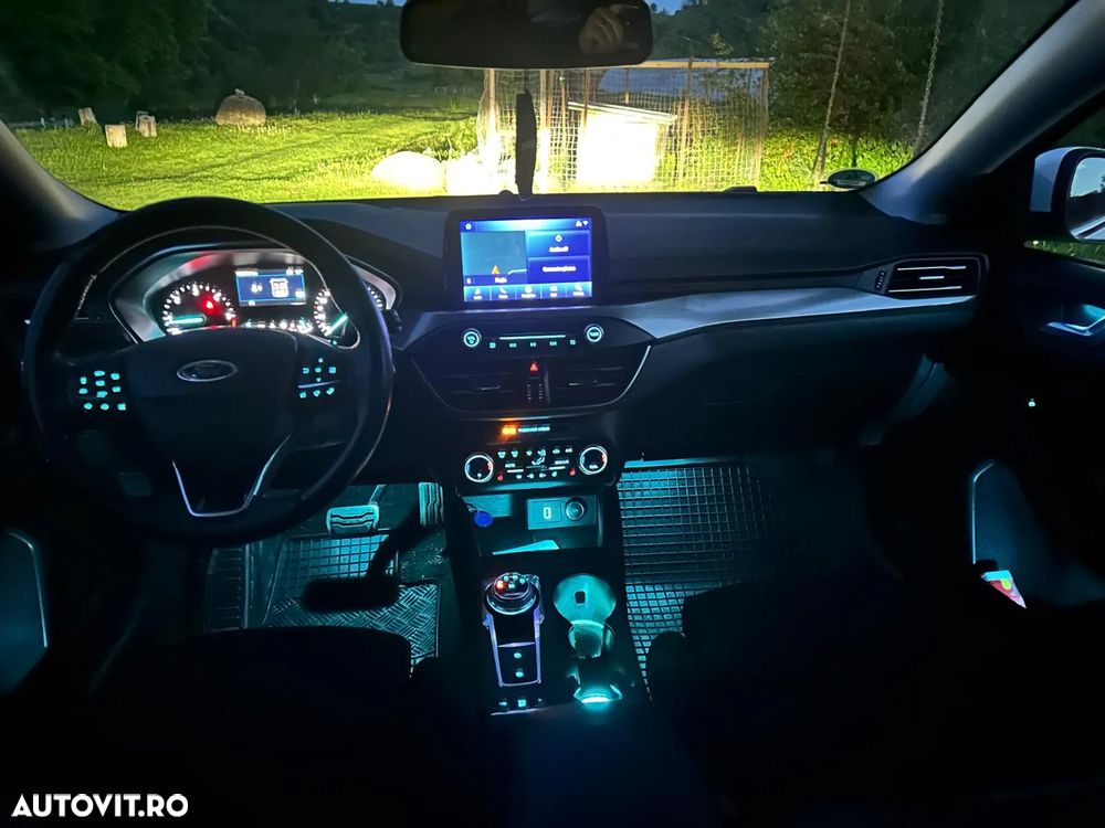 Ford Focus 2.0 EcoBlue Titanium - 21