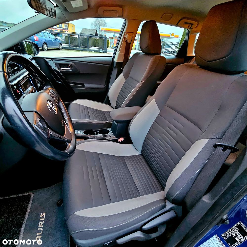 Toyota Auris Hybrid 135 Comfort - 10