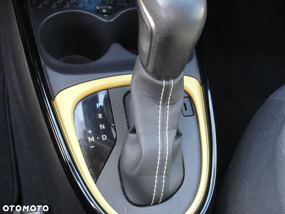 Toyota Aygo X x-shift x-clusive Style Selection - 21