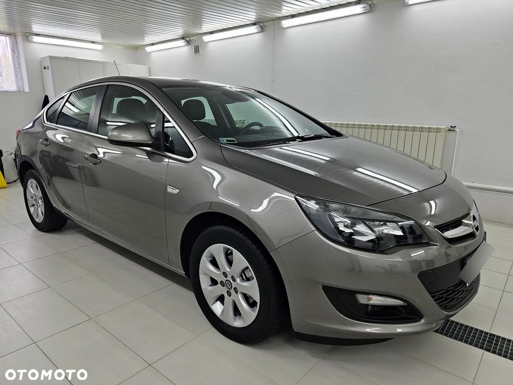 Opel Astra - 16