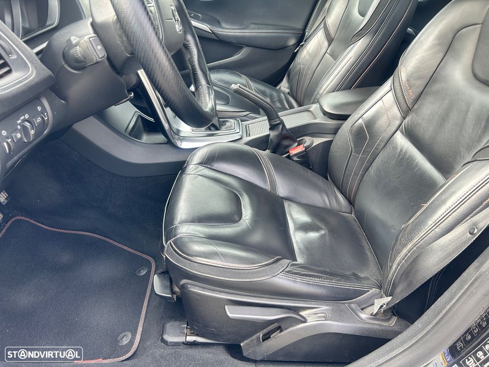 Volvo V40 D2 Ocean Race - 7