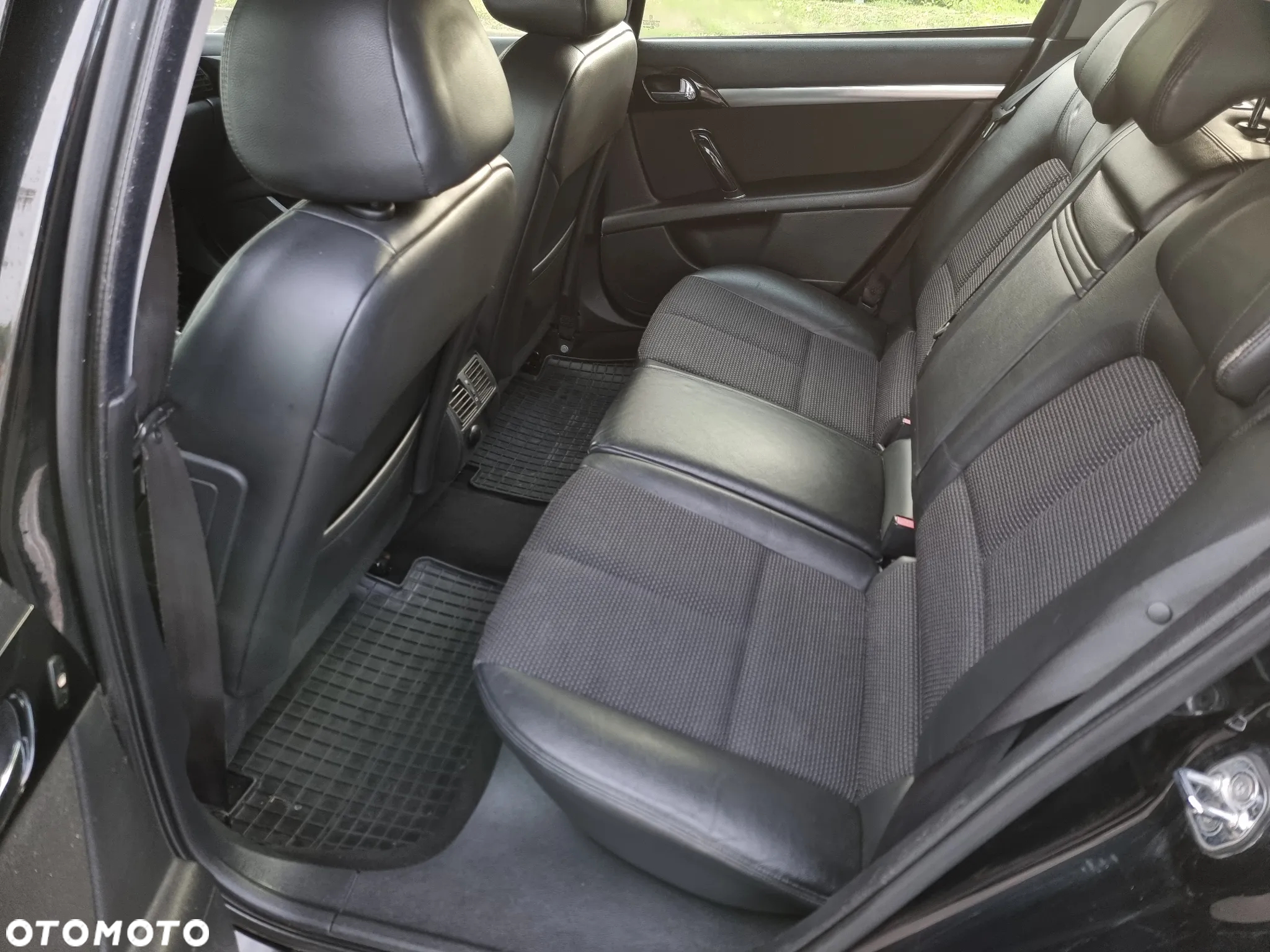 Peugeot 407 - 7
