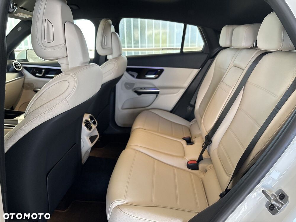 Mercedes-Benz GLC - 24