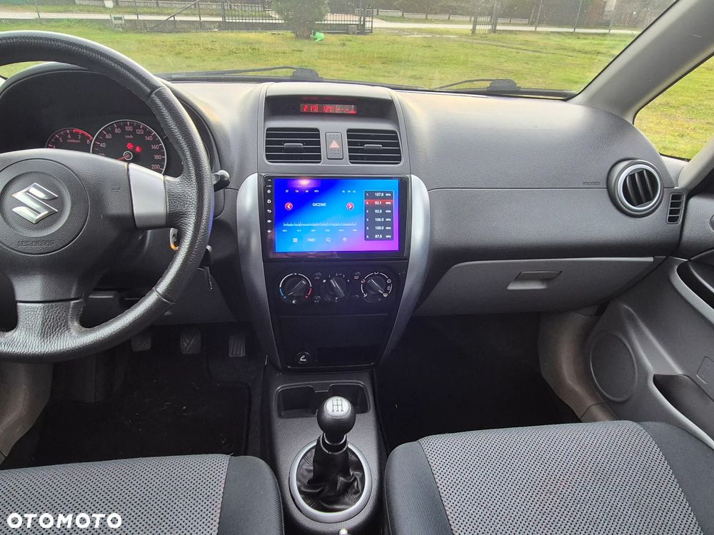 Suzuki SX4 - 12