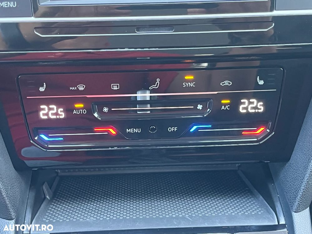 Volkswagen Passat 2.0 TDI DSG Highline - 25