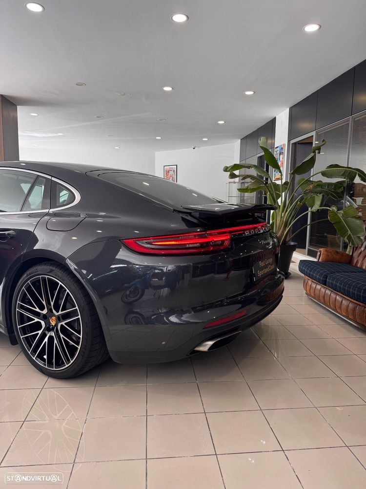Porsche Panamera - 15