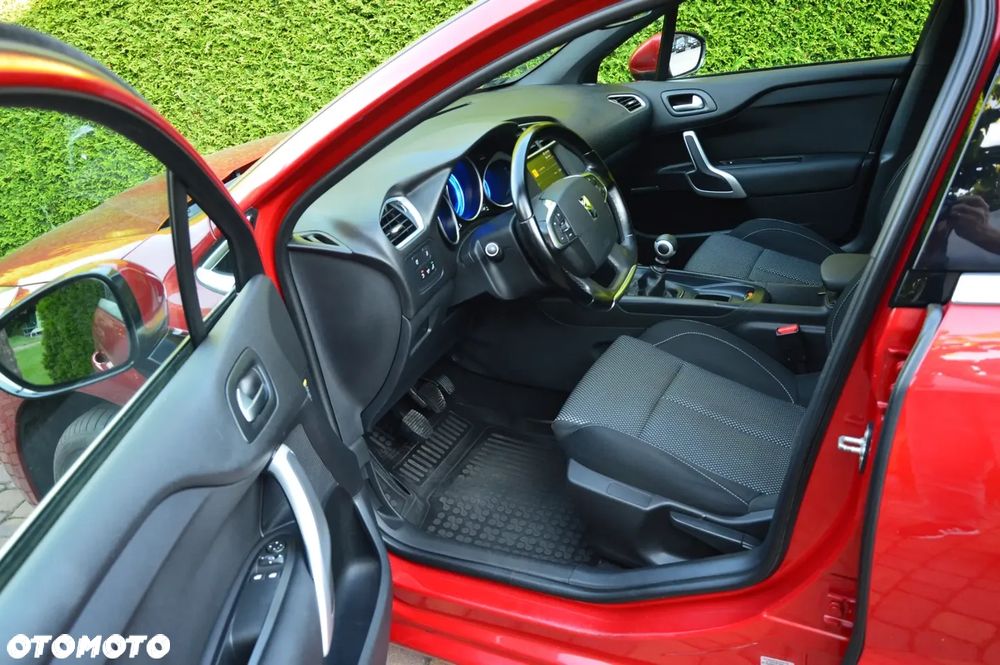 DS Automobiles DS 4 - 7