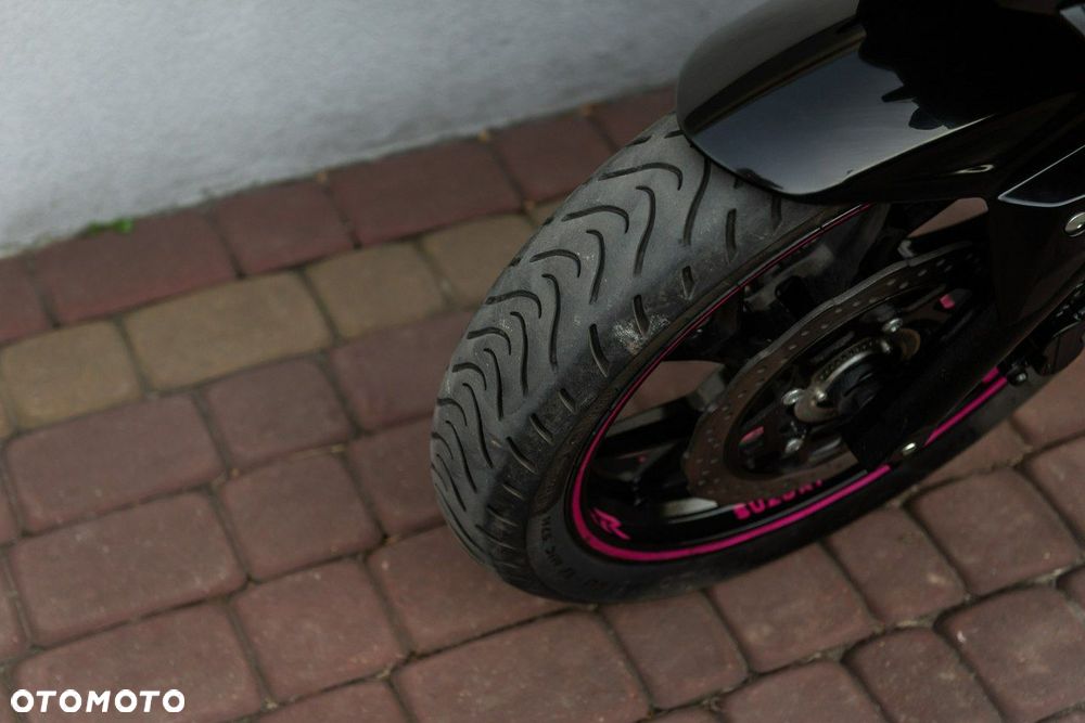 Suzuki GSX-R - 9