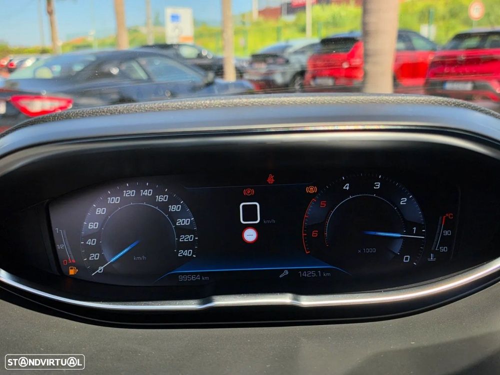 Peugeot 5008 1.5 BlueHDi GT Line - 16
