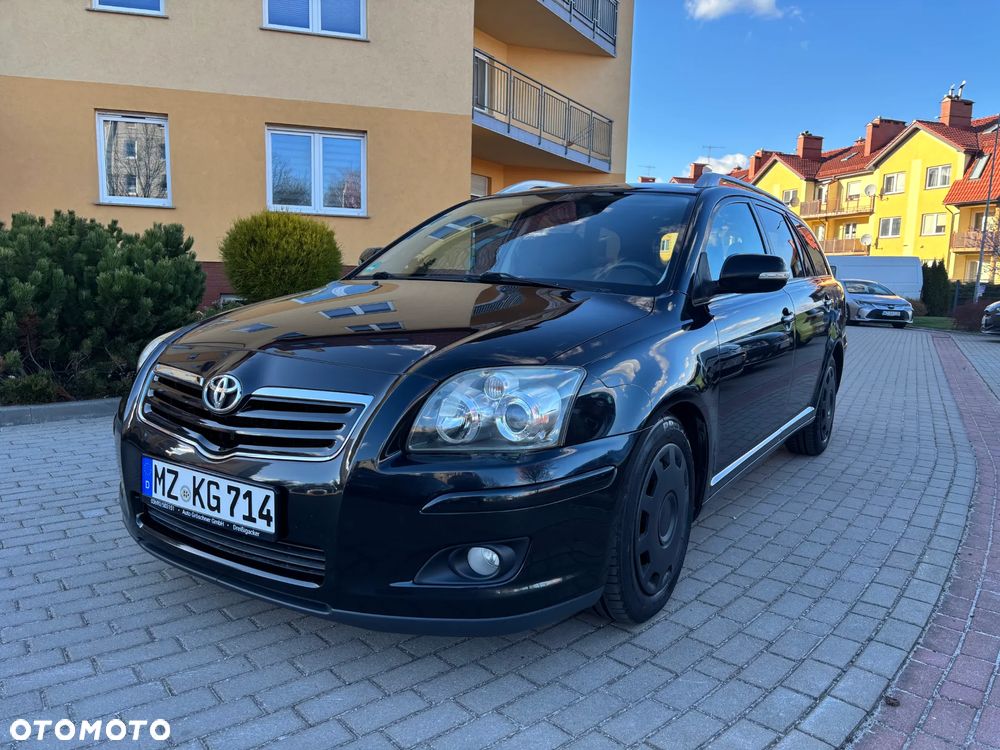 Toyota Avensis 1.8 VVT-i Executive - 1