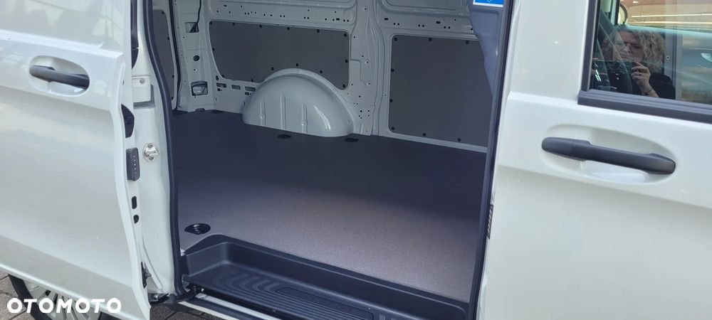 Mercedes-Benz Vito 116 furgon PRO długi - 24