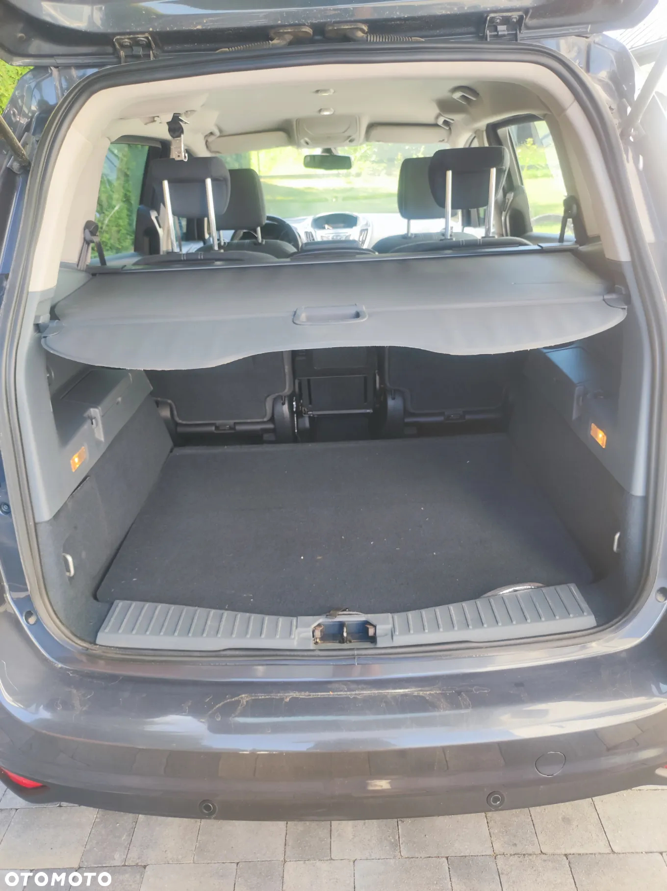 Ford Grand C-MAX - 9