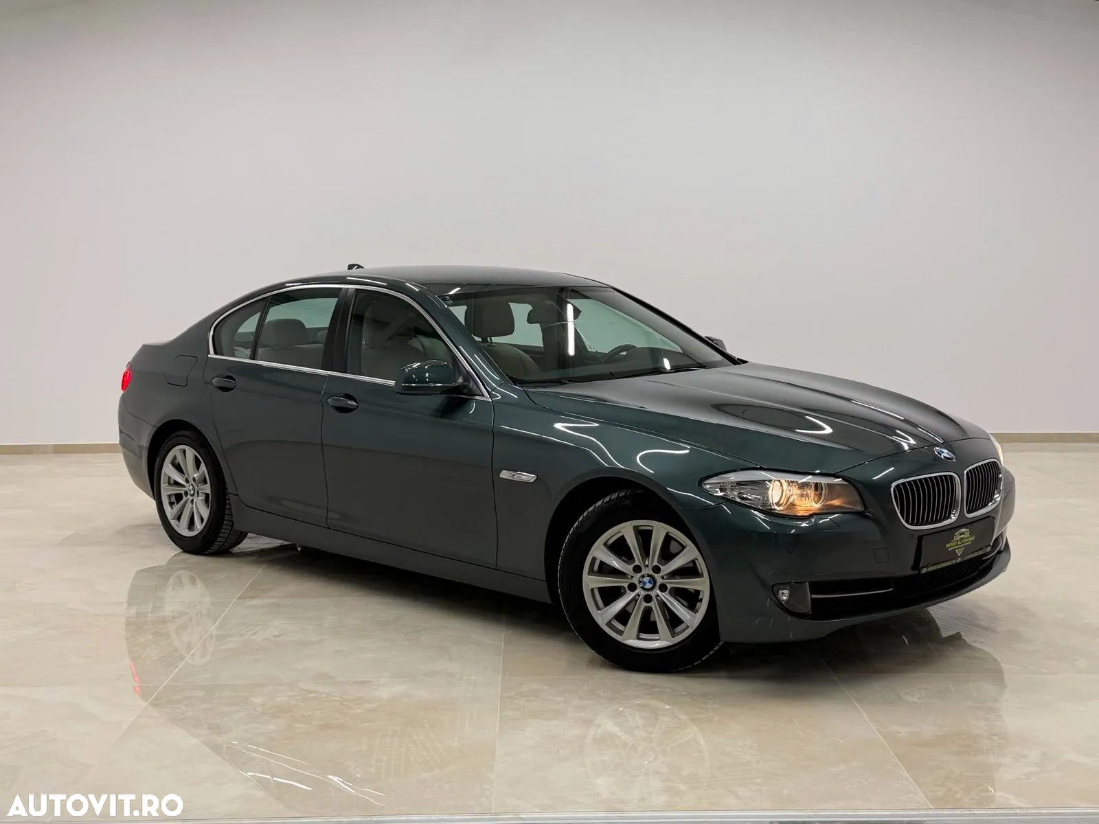 BMW Seria 5 520d - 9