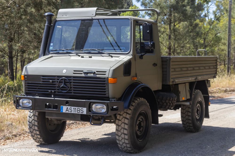 Mercedes Benz Unimog - 9