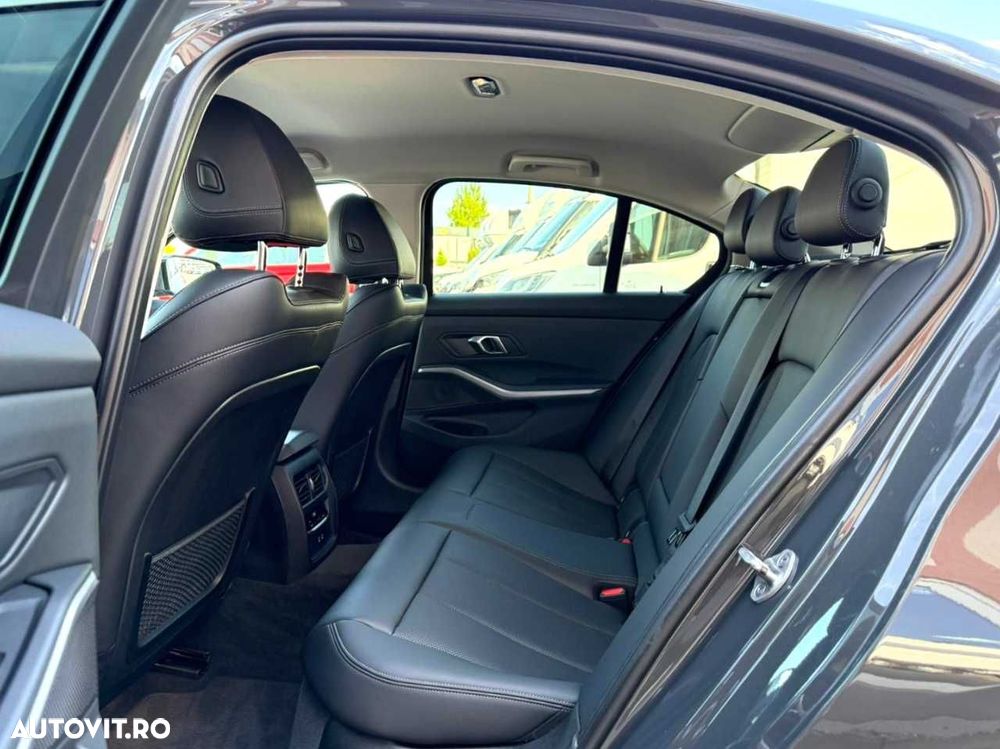 BMW Seria 3 - 17