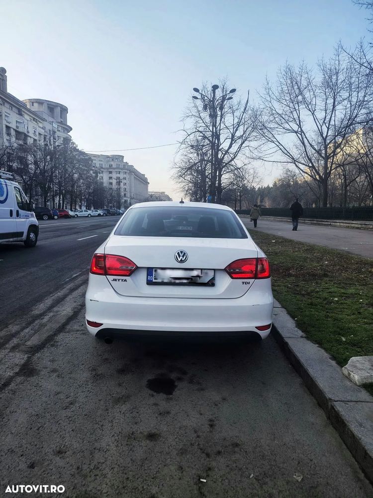 Volkswagen Jetta 1.6 TDI CR DPF Trendline - 2