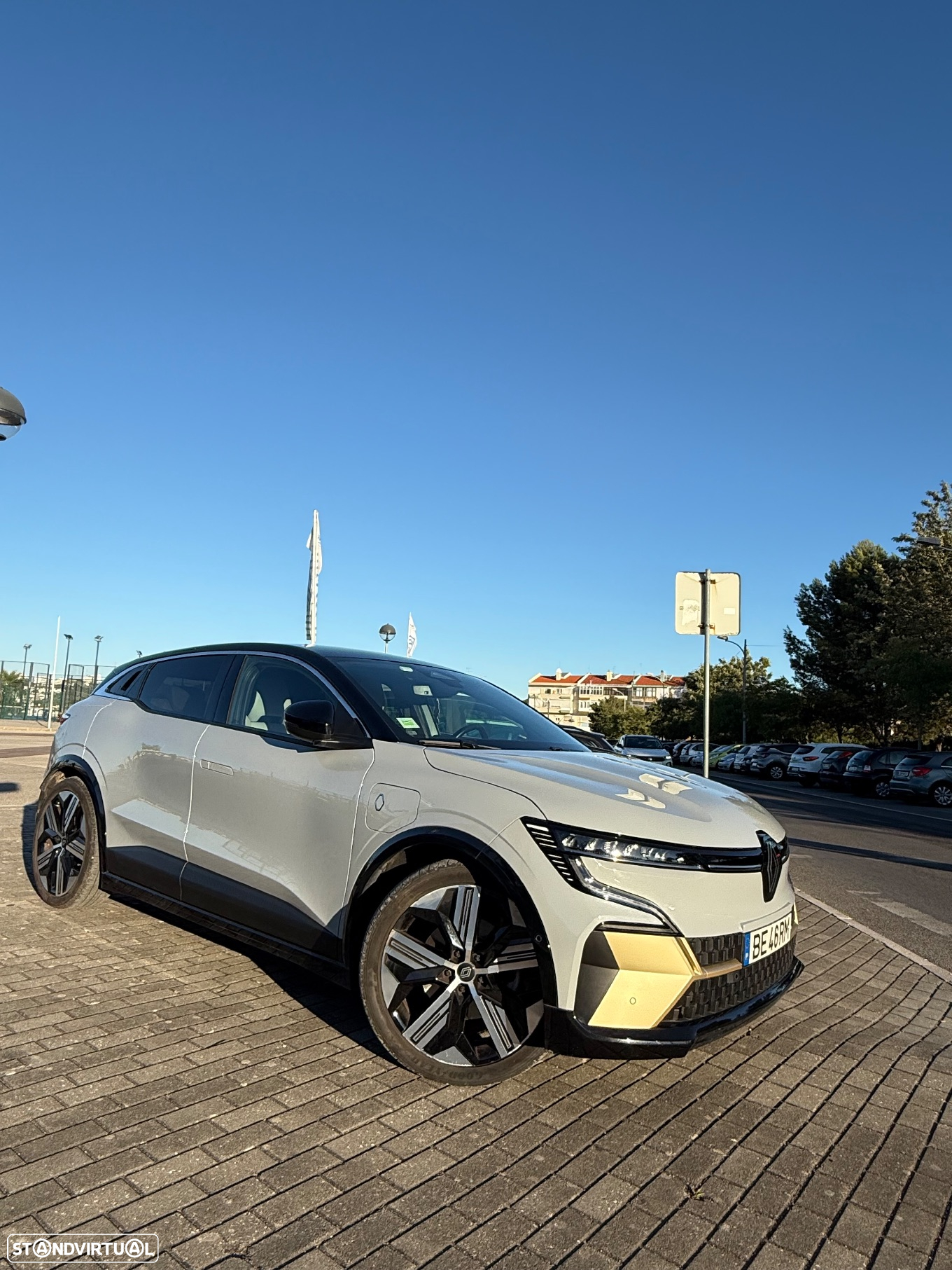 Renault Mégane E-Tech EV60 Iconic - 16