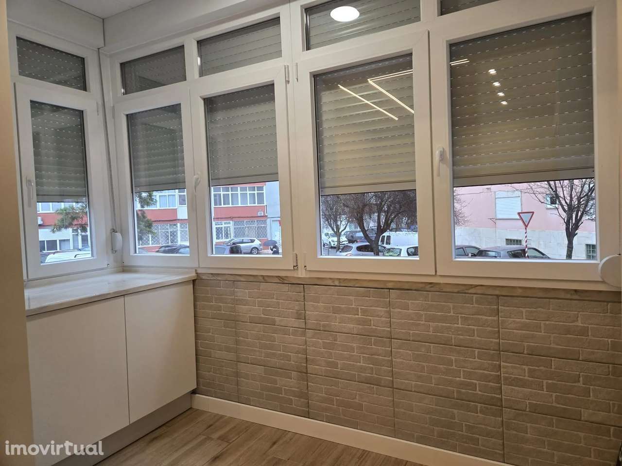 Apartamento T0 totalmente remodelado | Paço de Arcos - Grande imagem: 3/6
