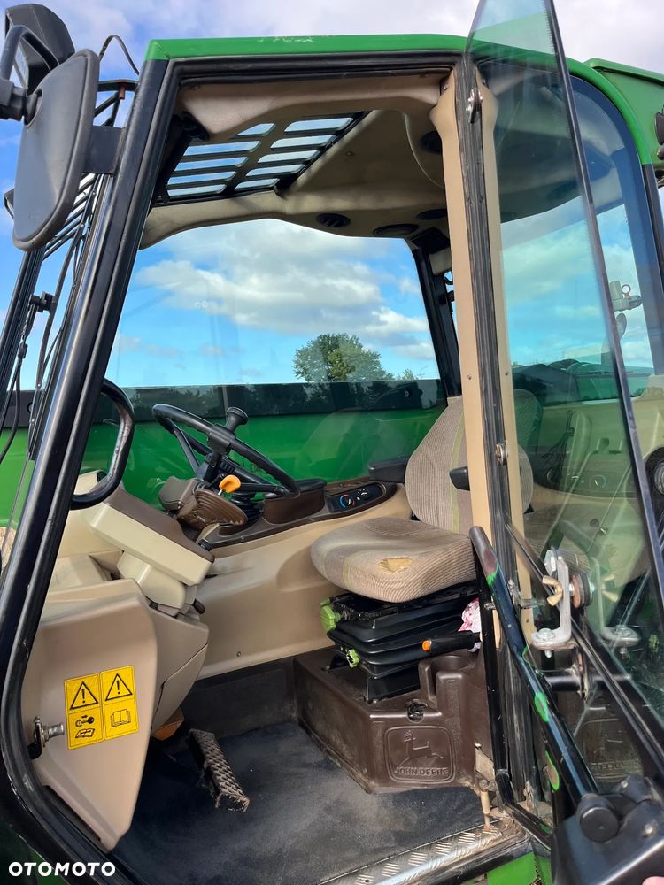 John Deere - 16