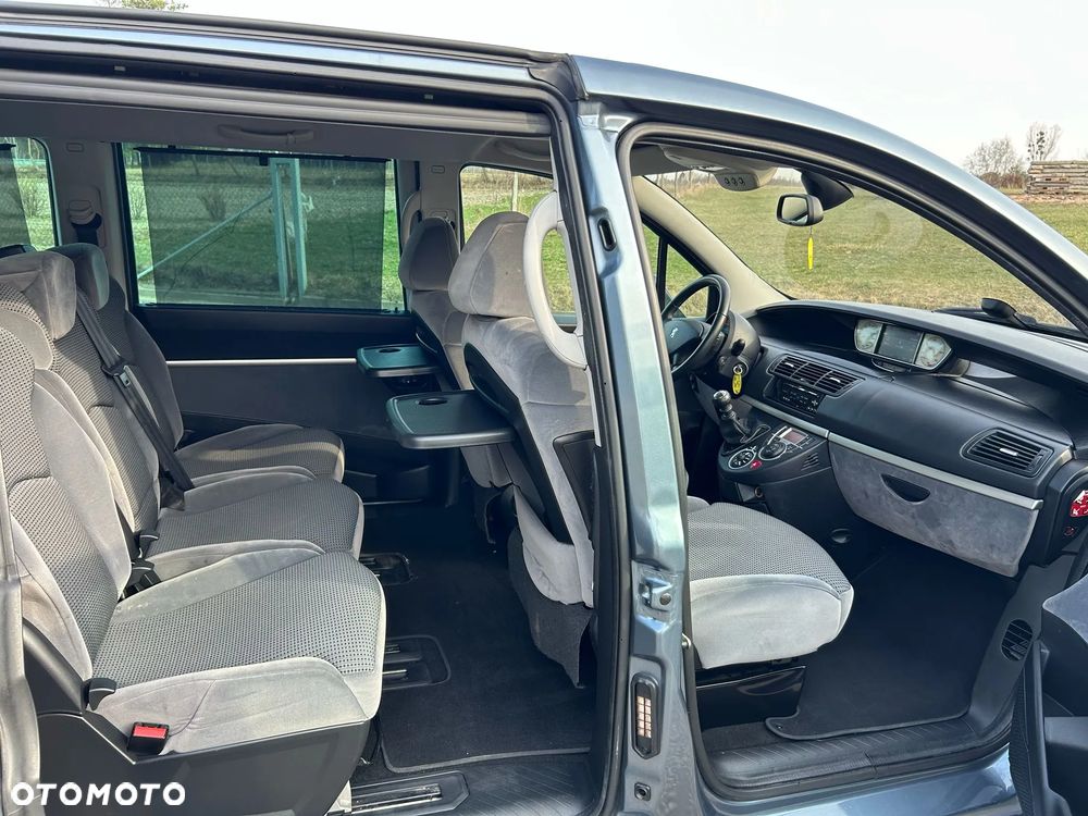 Peugeot 807 HDi 135 Premium - 22
