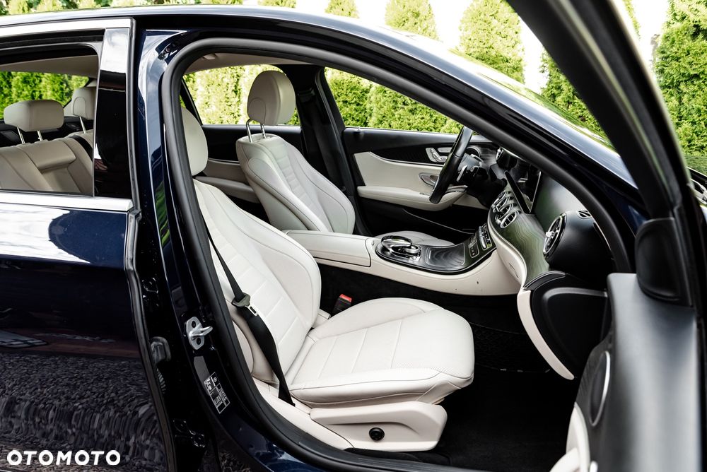 Mercedes-Benz Klasa E 220 d 9G-TRONIC Exclusive - 28