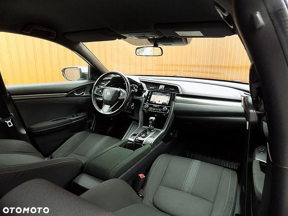 Honda Civic 1.0 i-VTEC Turbo CVT Executive - 18