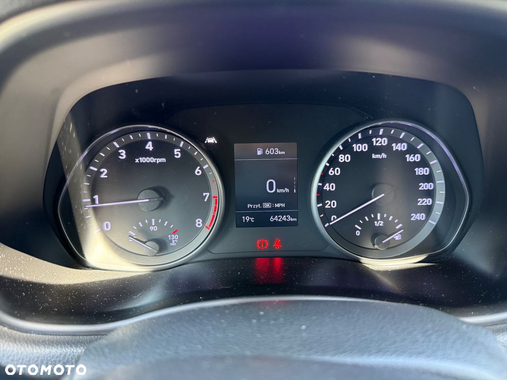 Hyundai i30 1.5 DPI Classic + - 9
