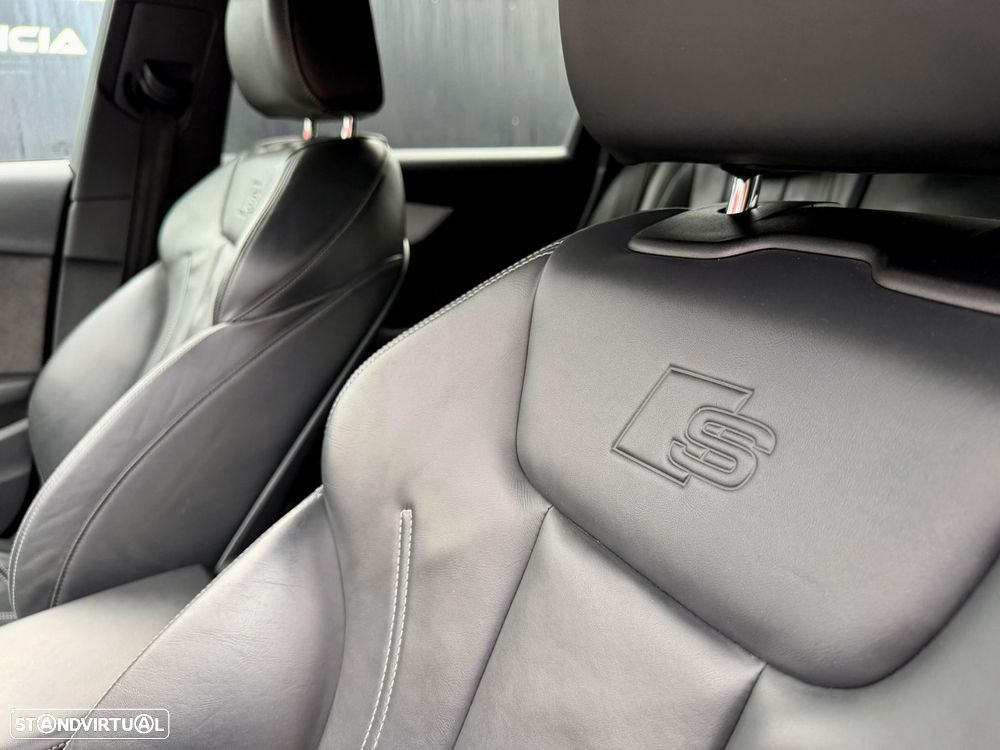 Audi A4 Avant 2.0 TDI S-line S tronic - 29