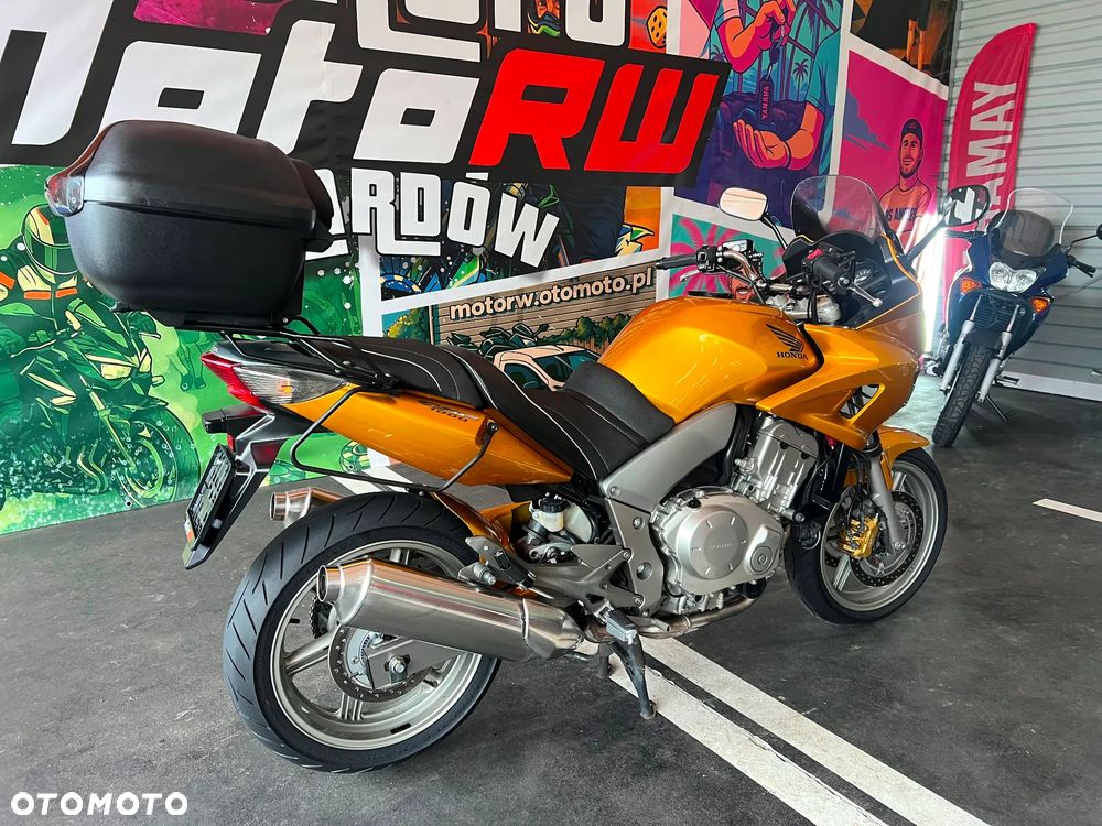 Honda CBF - 10