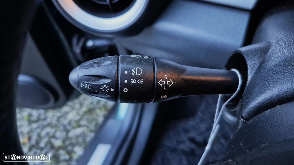 MINI 3 Portas Cooper D - 17