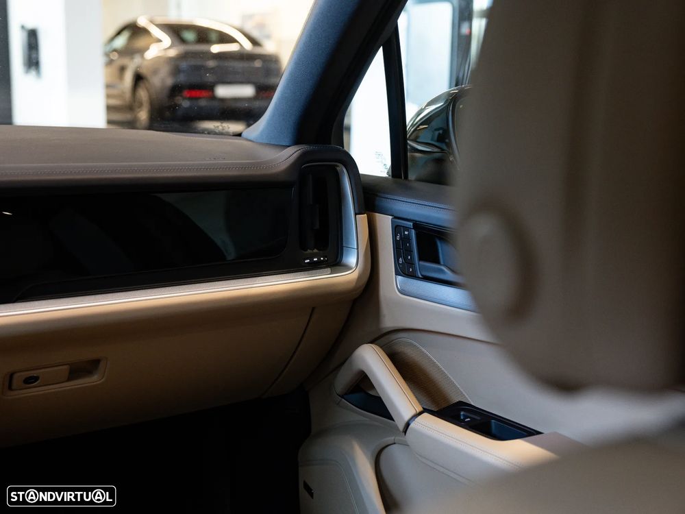 Porsche Cayenne E-Hybrid - 39