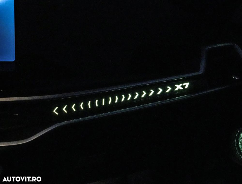 BMW X7 xDrive40d AT MHEV - 28