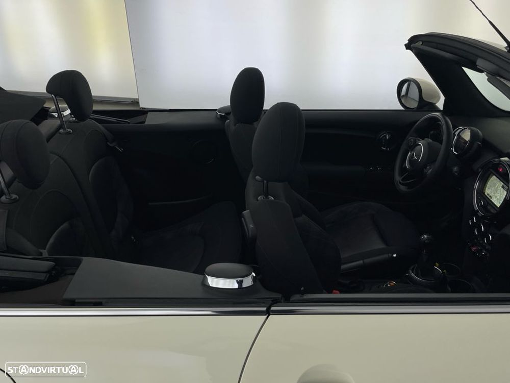 MINI Cabrio Cooper D - 22