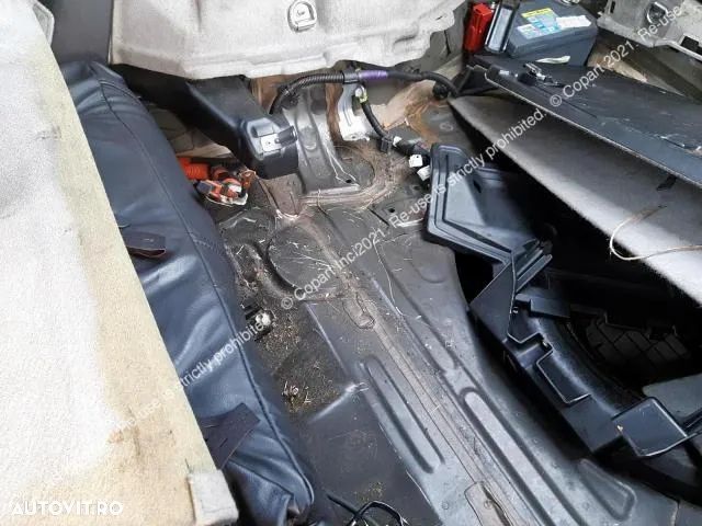 Dezmembrez Toyota Prius 3 - 9