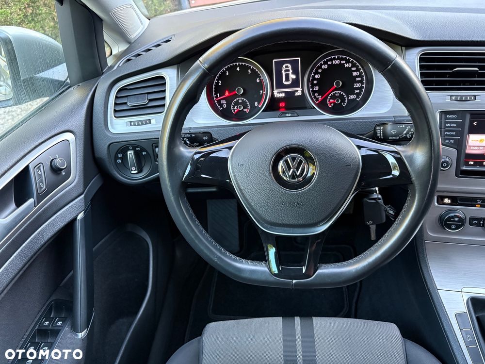 Volkswagen Golf 1.4 TSI BMT Comfortline - 15