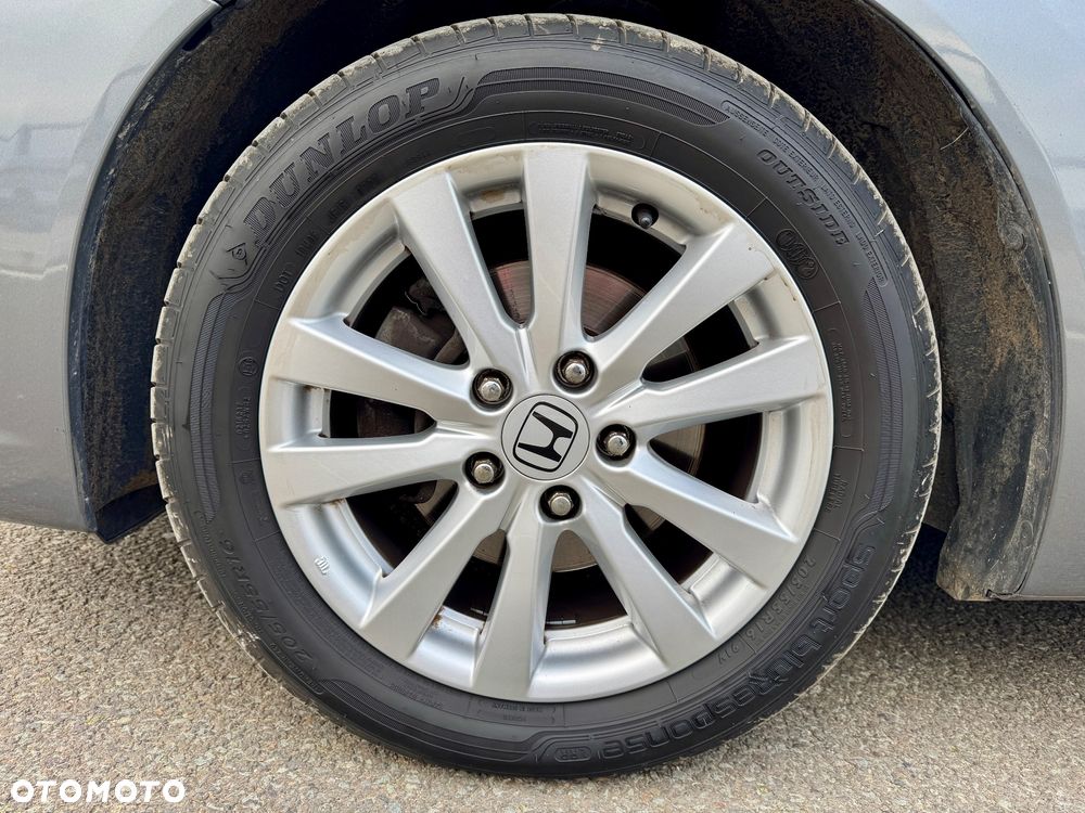 Honda Civic 1.8 Executive i-SHIFT - 9