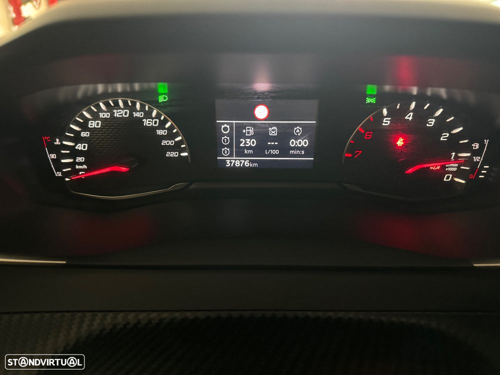 Peugeot 2008 1.2 PureTech Active Pack - 23