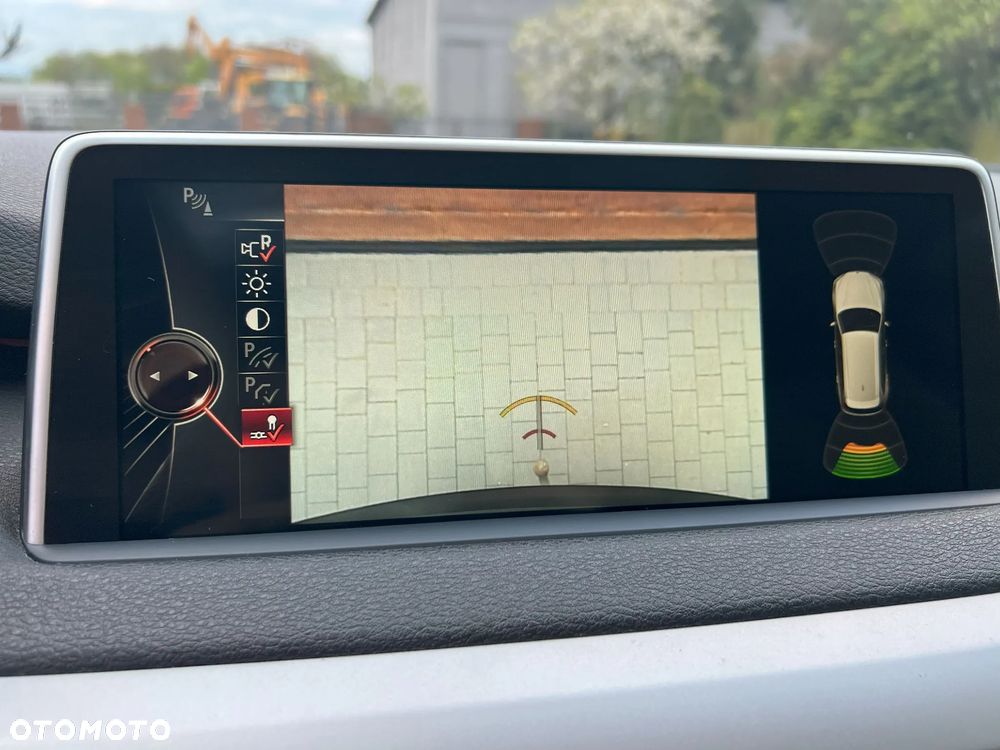 BMW X5 xDrive25d - 39